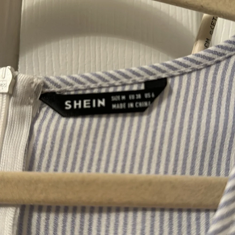 NWOT shein romper - Picture 2 of 3